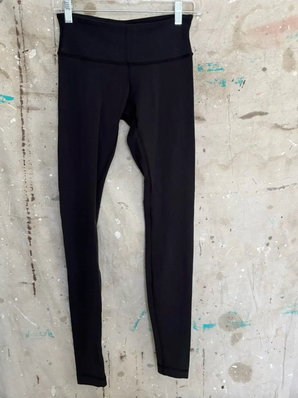 lululemon athletica excellent no